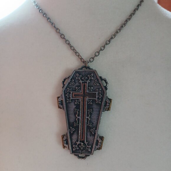 Alchemy Gothic Coffin Locket Pendant Goth Halloween Witchy - Picture 2 of 3